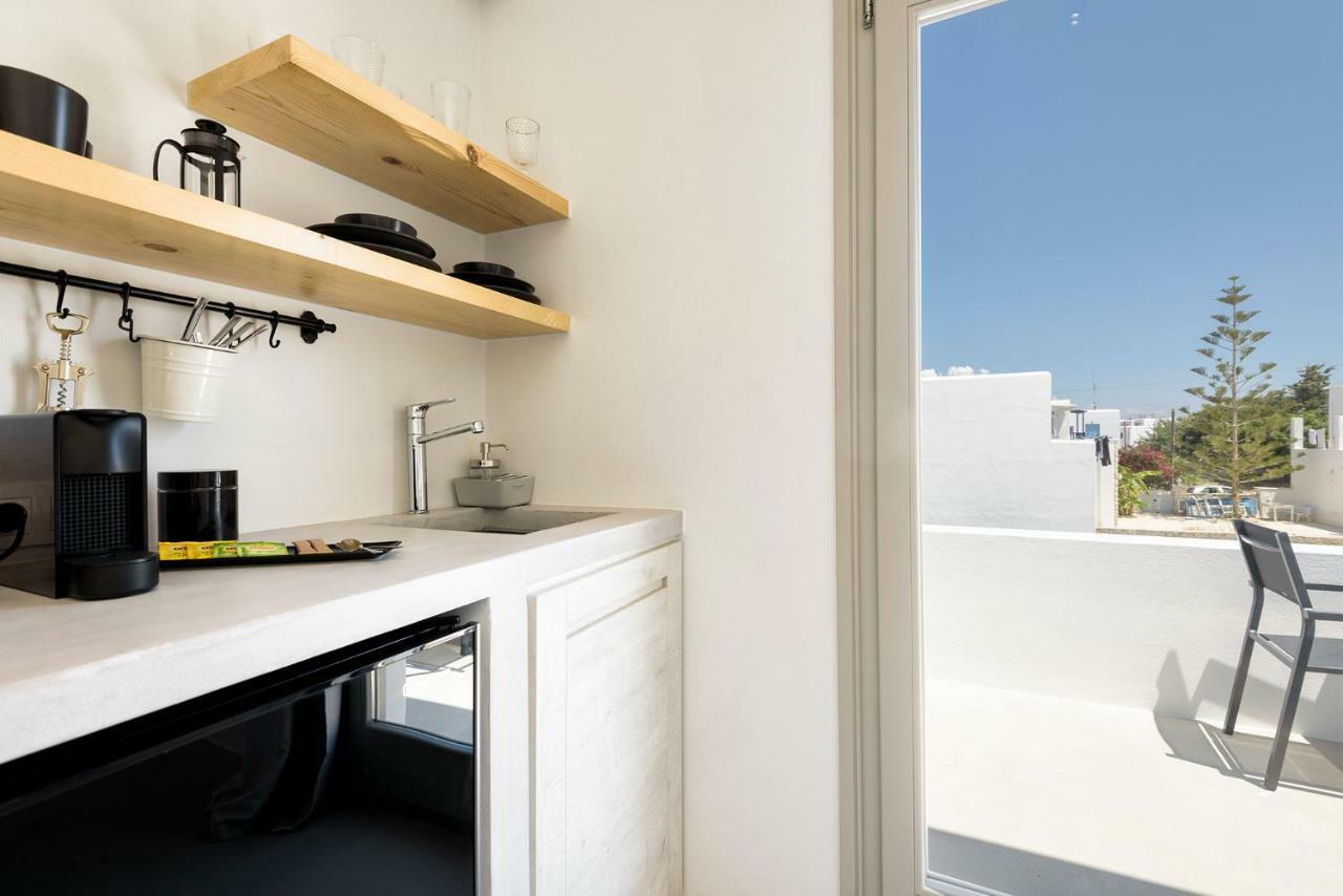 Peven Suites Naousa  Phòng bức ảnh
